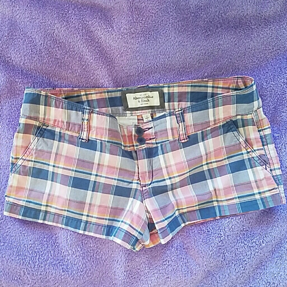 Abercrombie pink plaid shorts
